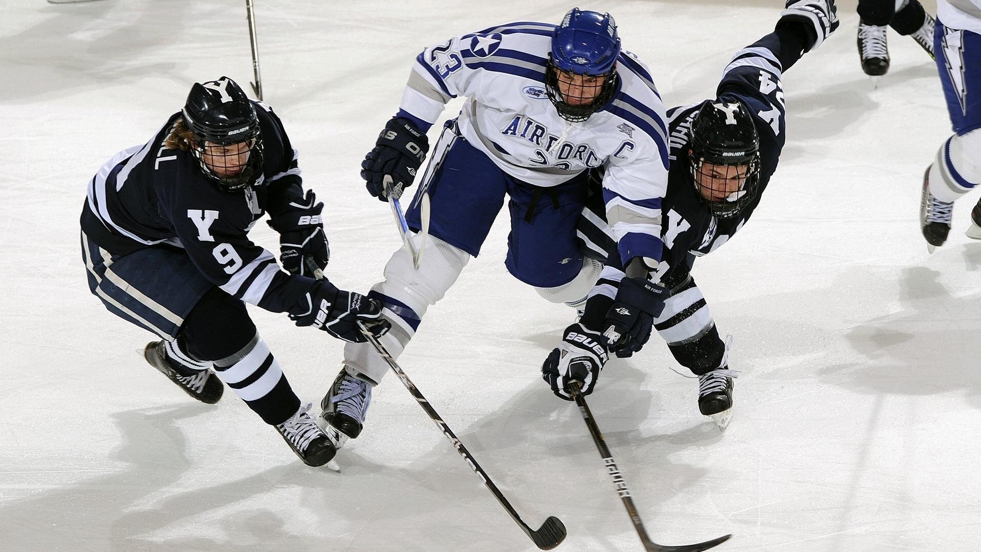 _极光滑雪与光影秀：冬日奇观激荡心灵_，极光和滑雪总有一个要有的吧