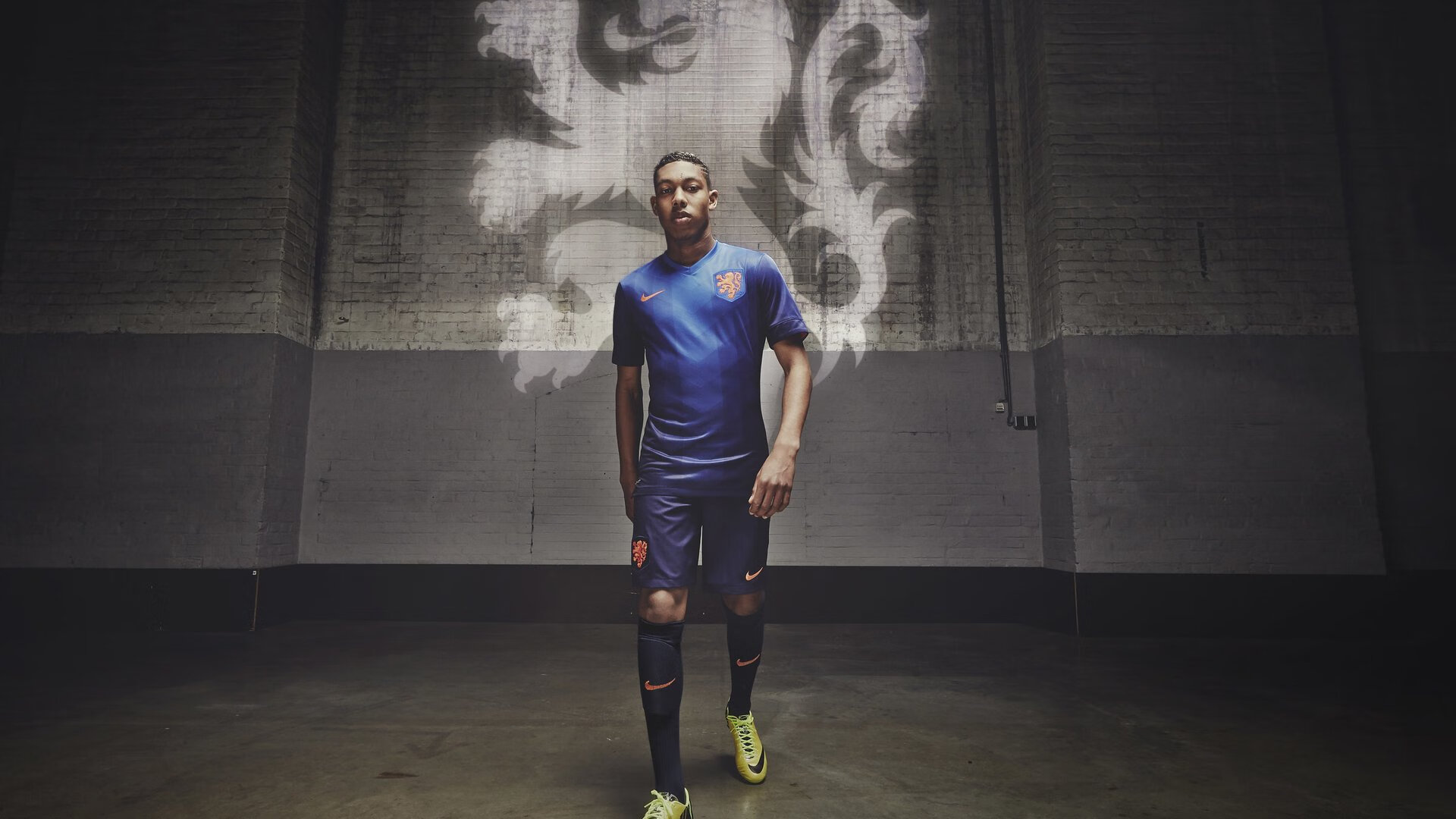 kaiyun体育综合-利雅得新月球员入选亚冠最佳阵容，利雅得新月球衣