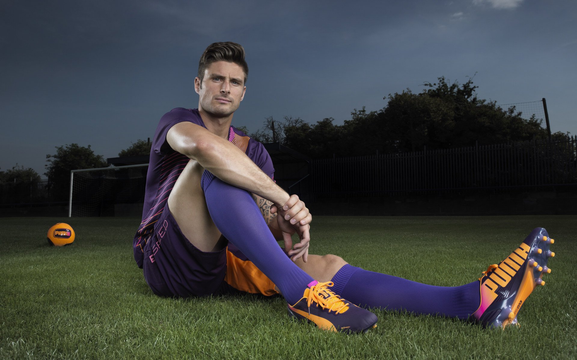 kaiyun体育app-萨拉赫梅开二度，利物浦轻松战胜对手，利物浦当家球星萨拉赫还是马内