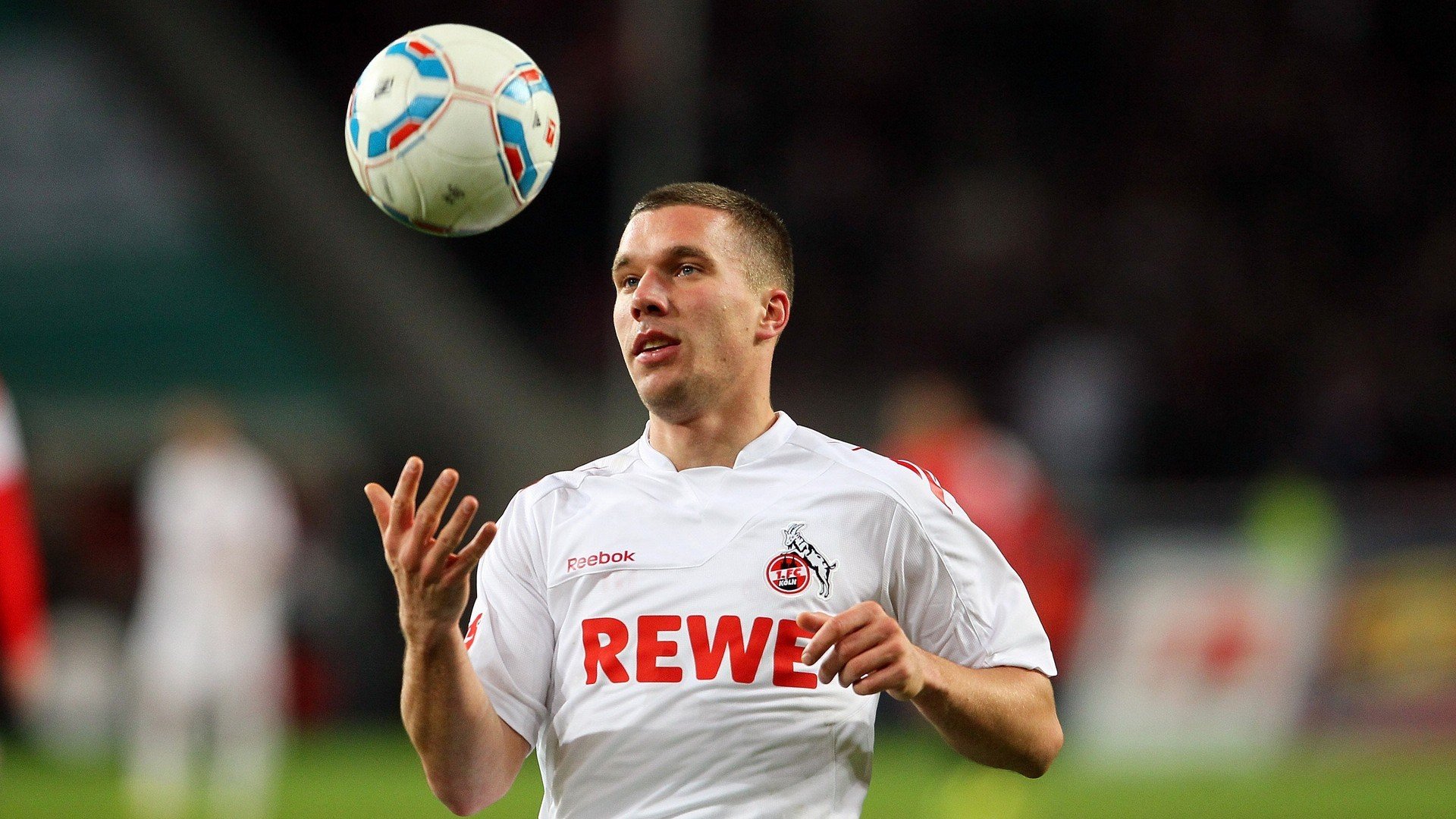 霍勒迪助攻上双展现成熟控场能力，霍勒迪是控卫吗